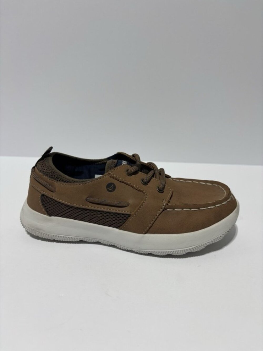 Sperry Kids’ Songfish Brown Boat Shoes, Boys’ Size 2 M
